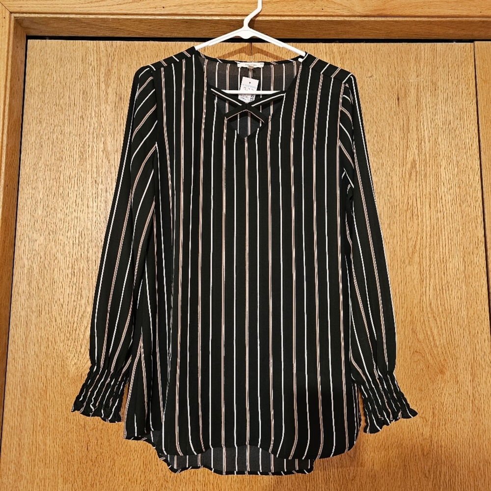NWT Maurices striped tunic top. Size small